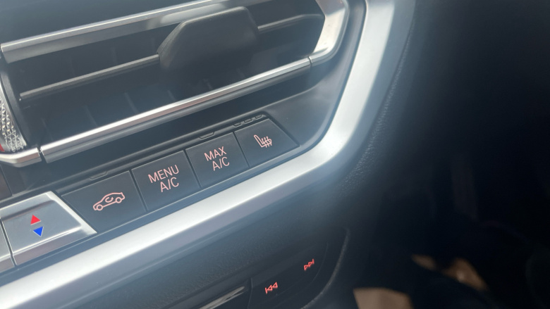 BMW 3 Series 330d xDrive M Sport 4dr Step Auto Diesel Saloon